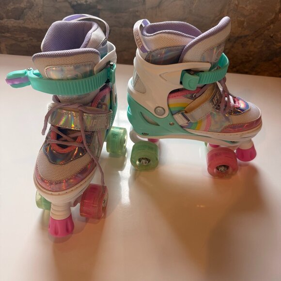 Light up Roller Skates - Picture 2 of 2